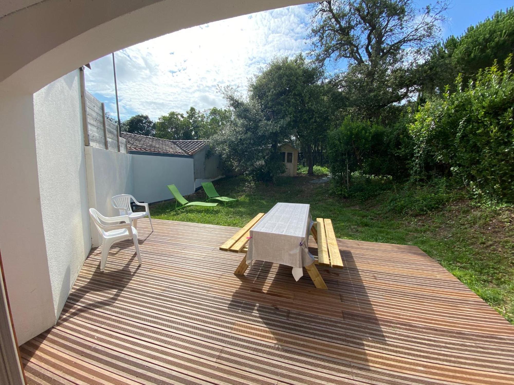 Charmante Villa Renovee 3* Avec Terrasse Et Jardinet, A 200M De La Plage De Nauzan, Ideale Familles! - Fr-1-539-46 Сен-Пале-сюр-Мер Екстериор снимка